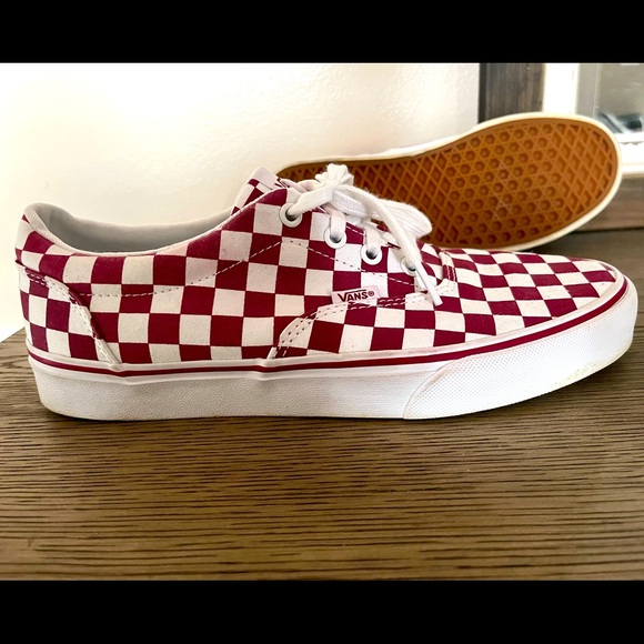 VANS Authentic Women's Checkered Skate Shoes - Picture 2 of 6